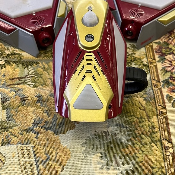 IRON MAN MARVEL DISNEY BUNDLE - Picture 2 of 6